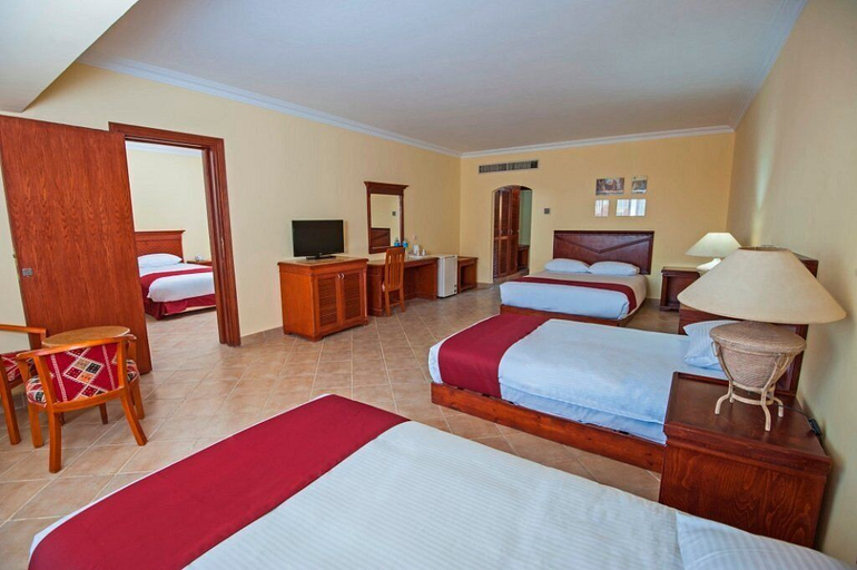 Bedroom 3, Sun & Sea Hotel and Aqua Park - Hurghada, Al-Ghurdaqah