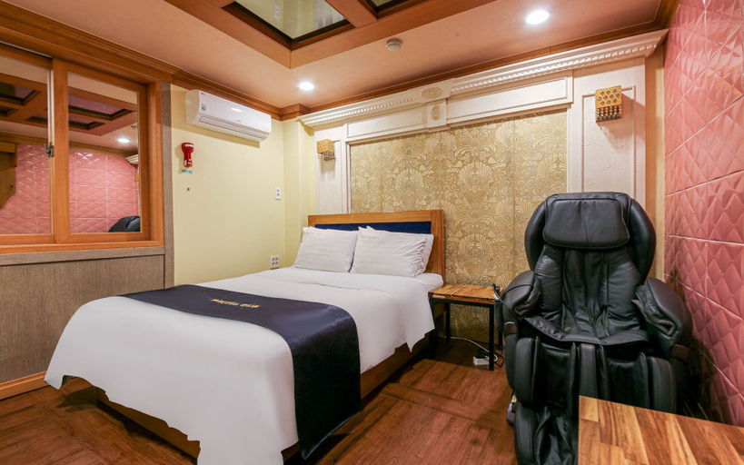 Bedroom 4, Gwangju Sangmu Honeymoon, Gwangsan