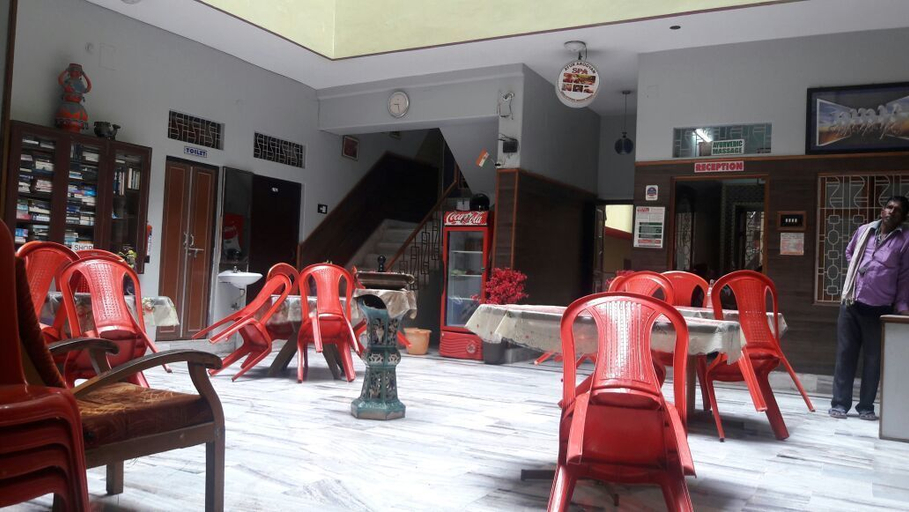 Food & Drinks, Goroomgo Teerth Guest House Near Kashi Vishwanath Temple Varanasi, Varanasi