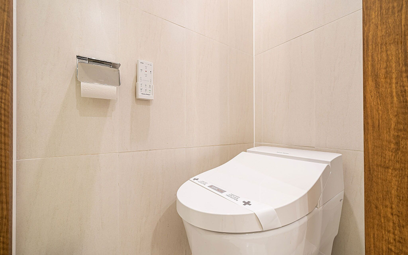 Bathroom 4, Gimpo Riun, Gimpo