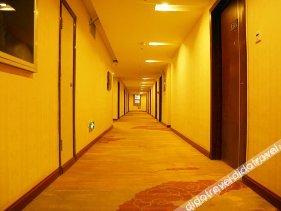 Others 3, Super 8 Hotel (Tongliao RT-Mart), Tongliao