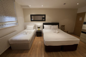 Others 4, 274 Suites, London