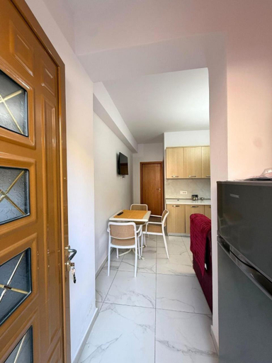 Others 4, Villa Joli - Spacious Houses with Yard & Parking in Central Vlore, Vlorës
