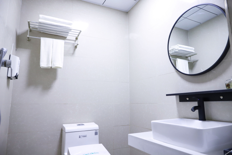 Bathroom 3, Tongchuan Hotel, Tongchuan
