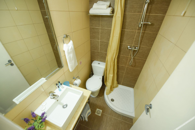 Bathroom, Ipsos Di Mare Hotel, Ionian Islands
