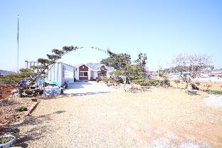 Others 5, Mongsanpo High Beach Pension, Taean