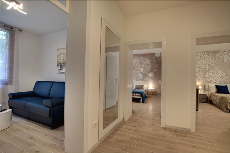 Bedroom 2, White Flowers with Canal View by Wonderful Italy, Venezia