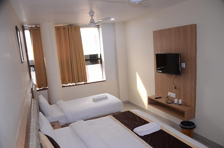 Bedroom 3, Nivedita Hotel, Varanasi