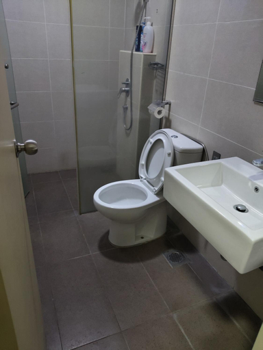 Bathroom, Atlantis Residence melaka, Malacca City