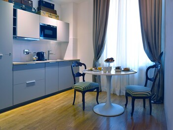 Others 4, Al Cappello Rosso Suite Apartments, Bologna