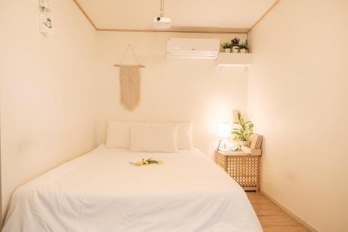 Others 4, Aewol Handamgil Stay, Jeju