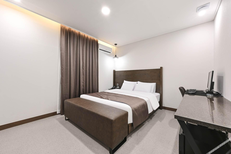 Bedroom 2, Maria hotel, Ansoeng