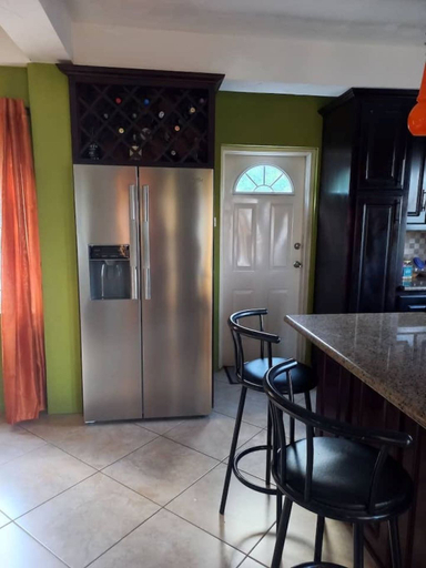 Others 5, BelleAir Views