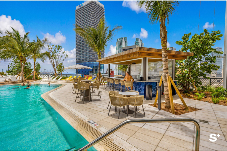 Pool 2, 2-BD Condo in - Skyline & Ocean Views, Miami-Dade