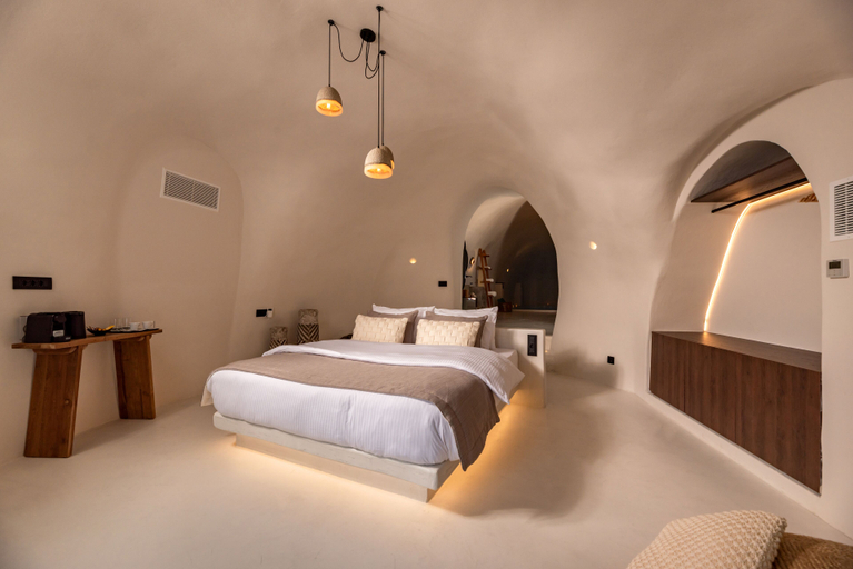 Bedroom 3, Twenty One Suites, South Aegean