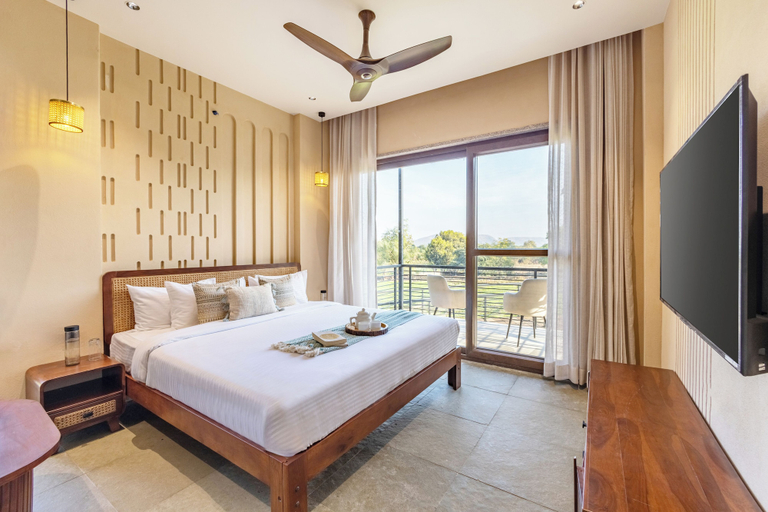 Room 4, ELIVAAS Cows & Cuddles 4 BHK, Udaipur