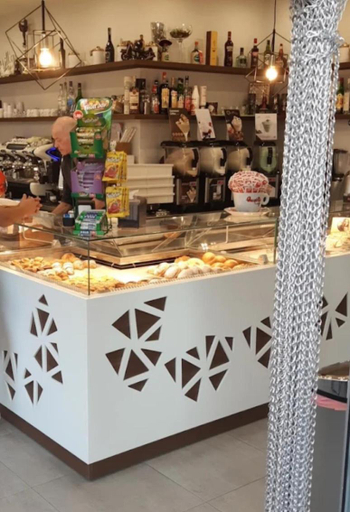 Food & Drinks, Regina Suite, Brindisi