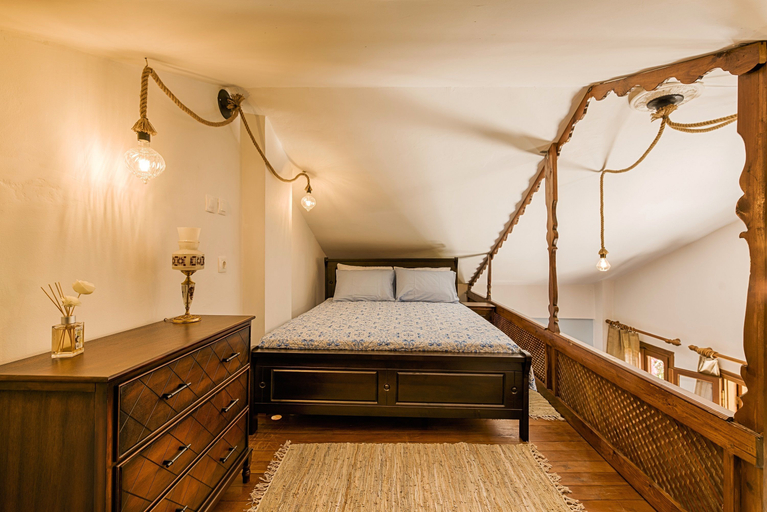 Bedroom 2, The Old Symi, South Aegean