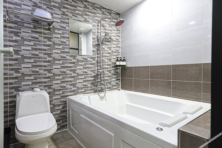 Bathroom 3, Changwon Buk-Myeon Some, Changnyeong