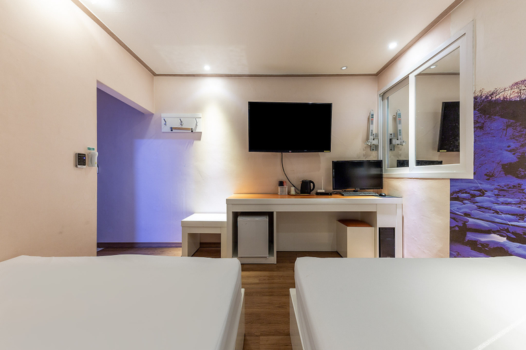 Bedroom 2, Gongju Soo, Gongju