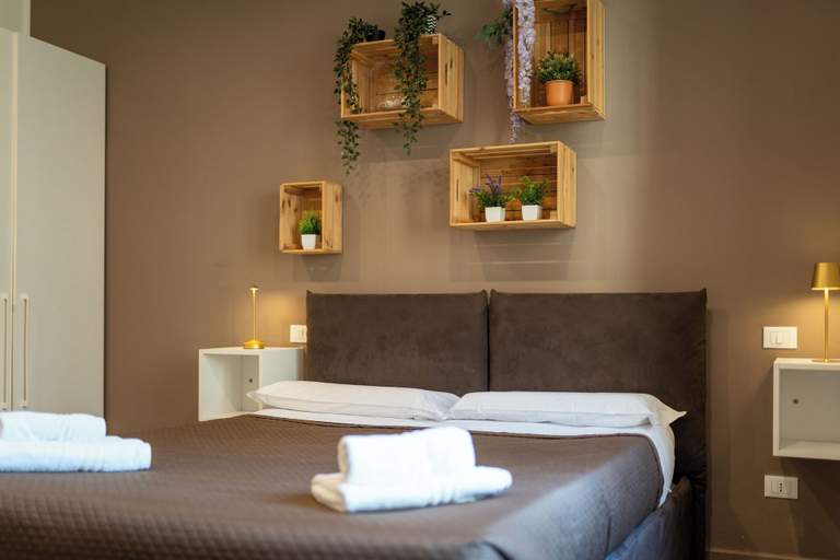 Bedroom 3, Suebi Central - Deluxe Rooms & Family Suites, Campobasso
