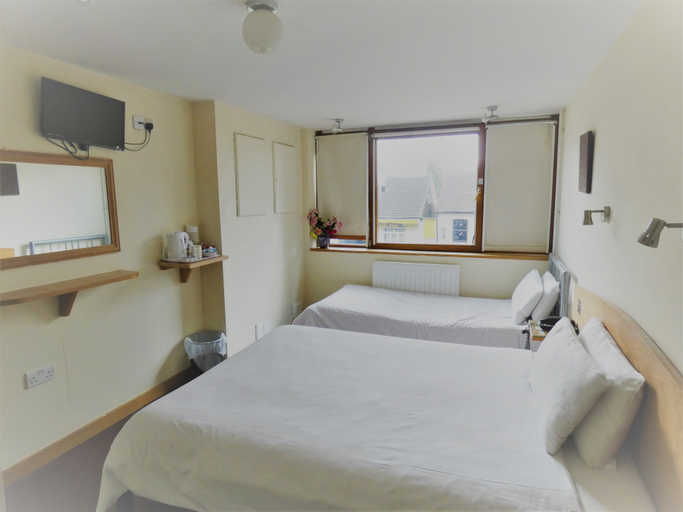 Others 4, Hounslow Central Hotel, London