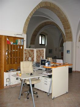 Others 5, Hotel Colibri, Lecce