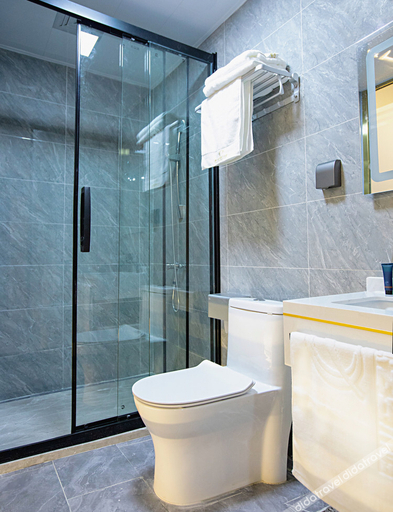 Bathroom 3, Shenzhen Liguang Business Hotel Apartment, Shenzhen