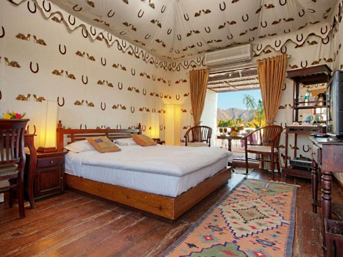 Bedroom 3, Aaram Bagh-Pushkar Villa, Ajmer