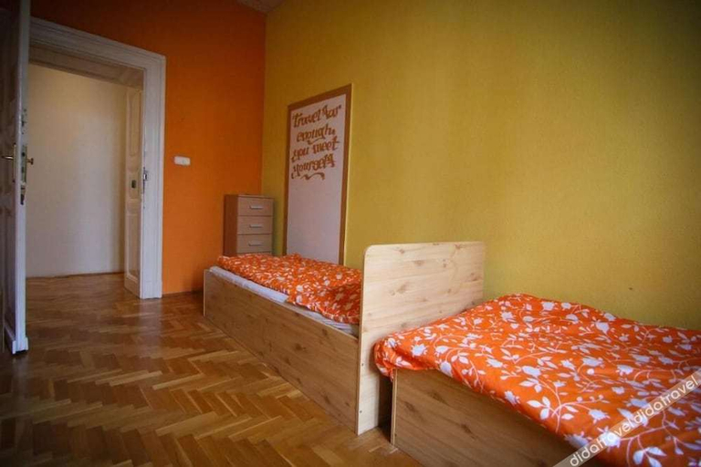 Bedroom 3, B3 Hostel Budapest, Budapesti