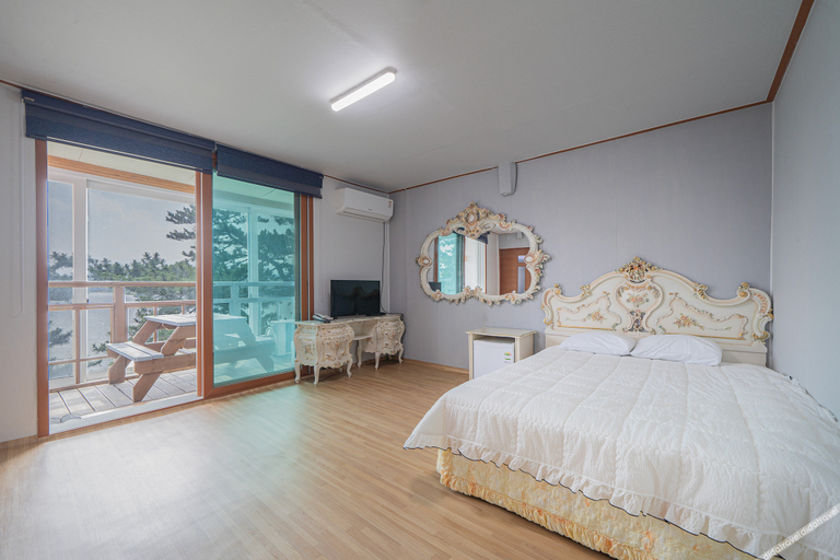 Bedroom 4, Gangneung Gyeongpodae New Hosu, Gangneung