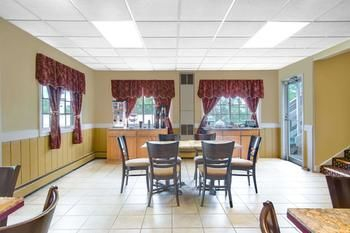 Others 4, Queen City Inn, Penobscot