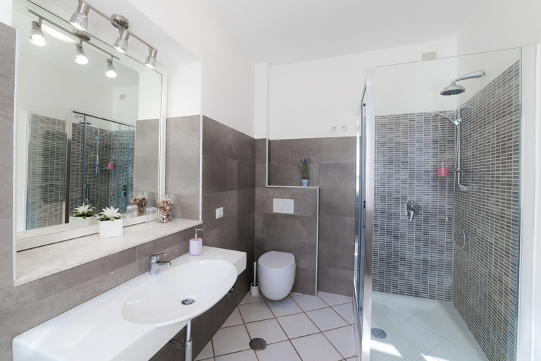 Bathroom 5, Mimì B&B, Salerno