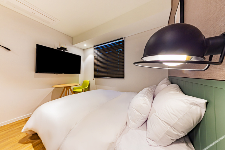 Bedroom 4, Yongin Metro 21, Seongnam