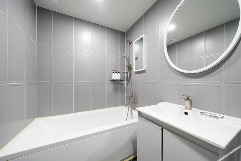Bathroom 5, Osan Studio 9 Self check in Motel, Pyeongtaek