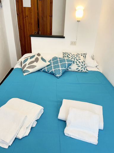 Bedroom 4, Carmelina Tiny Village Room, La Spezia