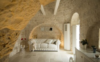 Others 4, Trulli Resort, Bari