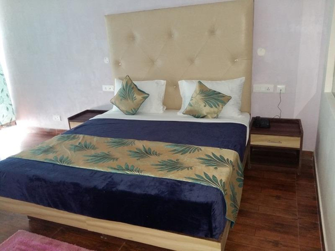 Bedroom 2, Kasauli Continental Resort, Solan
