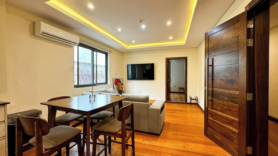 Others 2, Seven7 Residence, Accra