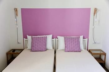 Others 2, Hotel Elandra, Imperia