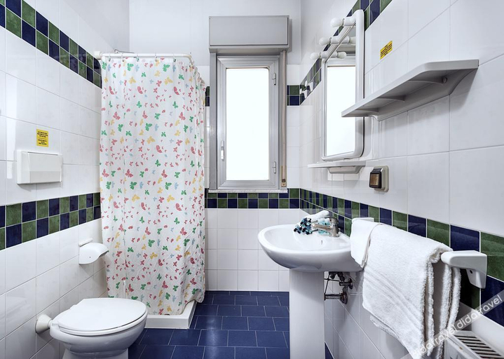 Bathroom, Villa Collina, Messina