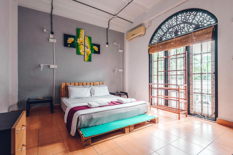 Bedroom 3, Seconds Colombo, Thimbirigasyaya