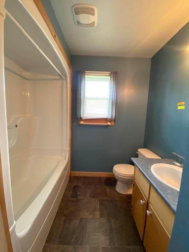 Bathroom 3, Mayfield Country Cottages, Queens