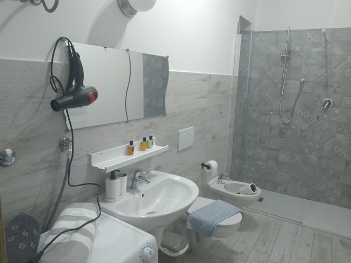 Bathroom, Il mandorlo appartamenti, Chieti