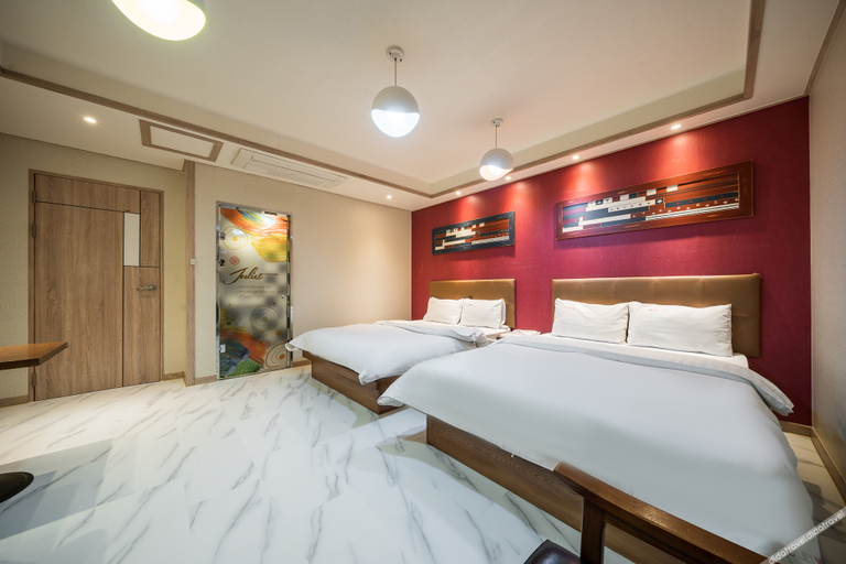 Bedroom 2, Andong Okdong Juliet, Andong