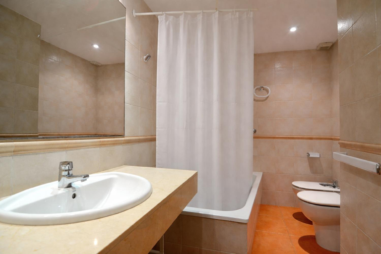 Bathroom, GREEN MAR F 102, Girona