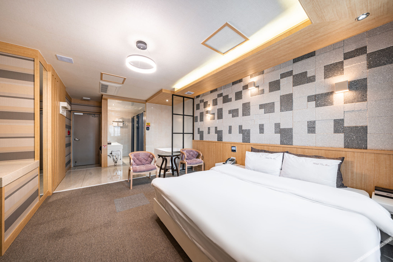 Bedroom 2, Yeonggwang the One Hotel, Yeonggwang