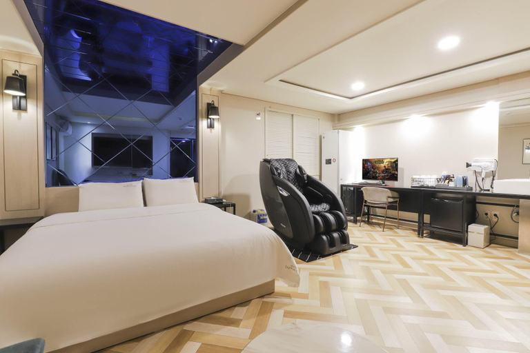Bedroom 3, French Code Hotel Seomyeon Bumcheon , Busanjin