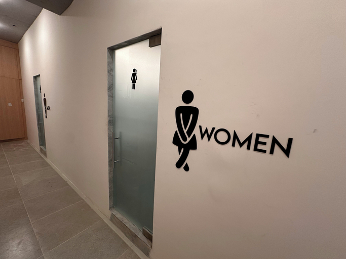 Bathroom 4, BLR Pods, Bangalore