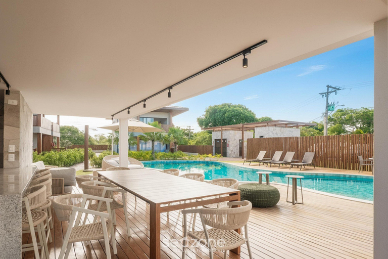 Pool 3, Apt in Condo w/ Pool 140m From the Beach Vii0107, Camaçari